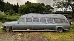 Japan Is Home To Some 10-Door Chevy Suburbans