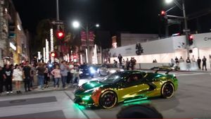 Supercars And Muscle Cars Street Race In Beverly Hills