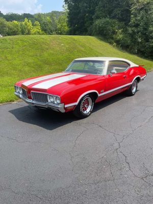 This 1970 Oldsmobile 442 Is Not Playing Around