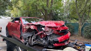 Camaro Slams Into Stalled Car