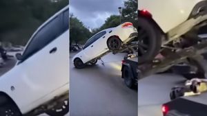 Dodge Charger Repossession Goes Horribly Wrong