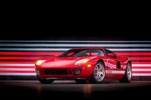 2005 Ford GT Brings American Super Car Performance To Online Auction