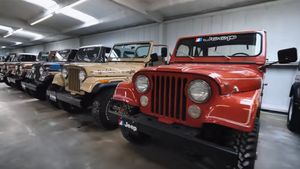 Barn Find Hunter Selling $1 Million In Jeep CJs