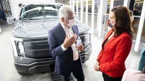 Ford Limits F-150 Lightning Orders To 200,000