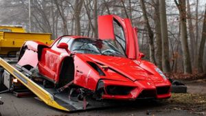 Ferrari Enzo Wrecked In The Netherlands