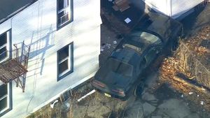 Dodge Challenger Thief Shot By Police