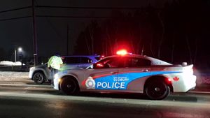 Dodge Charger Driver Impersonates Cop In Canada