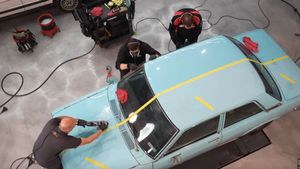 1970 Datsun 510 Finally Gets Washed After 44 Years Of Sitting