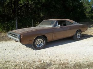1970 Dodge Charger 500 Project Car Barn Find Sells For Bargain