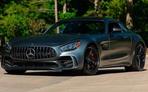 2019 Mercedes AMG GT R Is Loaded With Performance And Style