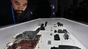 Car Chip Brokers Make Supply Issue Worse