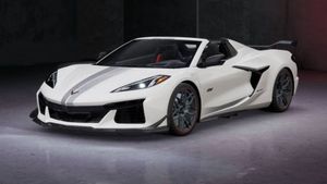 Win This 70th Anniversary Z06 Corvette Convertible With More Entries