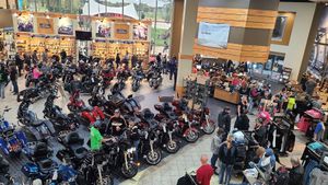 Motorcycle Monday: Harley-Davidson Hometown Rally