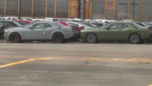 Kids Try Stealing Hellcats From Dodge