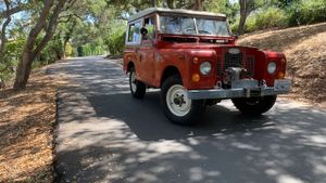 1970 Land Rover IIA Is A Great European Off-Roader