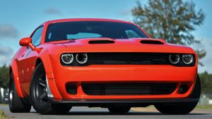 Dodge Celebrates Muscle Cars’ Death With Exploding Engines