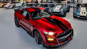 Motorious Readers Get 25-Percent More Entries To Win This Rapid Red GT500