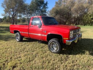 Maple Brothers Offering Two Great Pickups At Their OKC Auction Next Month