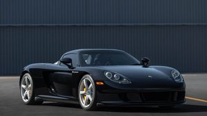 Stunning Porsche Carrera GT Is Selling At Broad Arrow Auctions' Amelia Island Sale