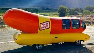 Thieves Steal Oscar Meyer Wienermobile Catalytic Converter