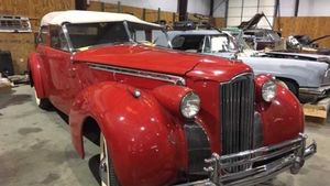 1940 Packard 180  Darrin Convertible Sedan For The Win!
