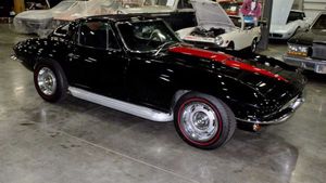 This 1967 Stingray Defines The Term ‘Show Quality’