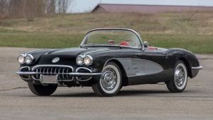 John Goodman’s Beautiful 1960 Corvette Is Selling At GAA’s November Auction