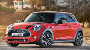 Mini Kills The Manual Transmission