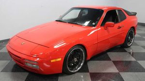 An LT1 V8 Breathes Inside This 1988 Porsche 944