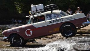 Check Out This 1955 Pontiac Chieftain Off-Road Build