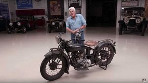 Jay Leno Takes His 90-Year-Old Indian Chief For A Ride