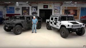 Jay Leno Drives a Hummer For The Modern Age