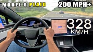 Tesla Model S Plaid Stuns On The Autobahn, Hits Dizzying 203 MPH