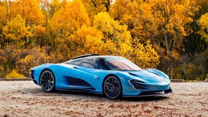 Broad Arrow Auctions Is Selling A McLaren Speedtail And You Have To See The Video