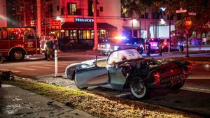 Naples Firefighters Extinguish Blaze in Classic Car