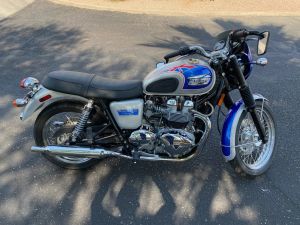 No Reserve: 2002 Triumph Bonneville with Royal Golden Jubilee Kit
