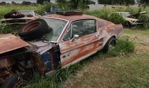 Rare 1967 Ford Mustang Found After 40 Years: A Hidden Treasure