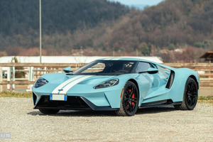 Ultra-Rare 2022 Ford GT with 53 Kilometers to Cross the Block at Villa d’Este From Broad Arrow