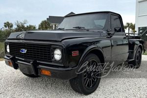 Restored 1972 Chevrolet C10 Stepside Blends Classic Looks with Modern Comfort