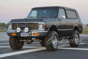 Custom 1971 Chevy K5 Blazer “Moab” Combines Classic Style with Modern Muscle