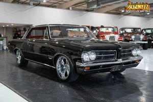 LS-Powered 1964 Pontiac GTO Restomod Blends Classic Muscle with Modern Performance