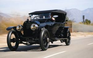 Jay Leno Pilots 1913 Mercedes in California, Calls It the World’s First Supercar