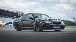 One-of-One NISMO CRS R34 GT-R Set to Stun at Monterey Jet Center Auction