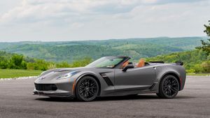Near-New 2015 Chevrolet Corvette Z06 Convertible Heads to Monterey Auction Without Reserve