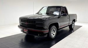 Low-Mileage 1991 Chevy 1500 Sport Pickup Emerges as a Collector’s Dream