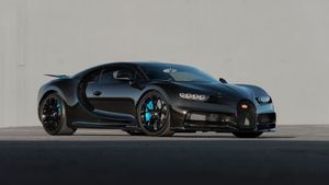 One-of-a-Kind 2018 Bugatti Chiron with $500K in Options Heads to Auction in Monterey