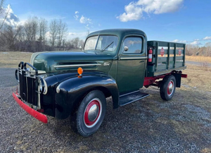 Post-War Workhorse: 1946 Ford 69Y Stake-Bed Truck Highlights America's Return to Industry