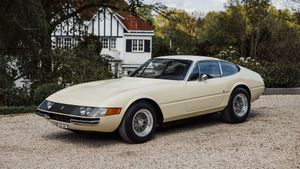 Rare ‘Plexi’ 1970 Ferrari Daytona in Ivory Heads to Zoute Auction After Factory-Correct Restoration
