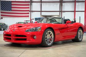 Well-Preserved 2004 Dodge Viper SRT-10 Offers Raw American Performance