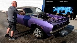 Forgotten 1970 Plymouth Cuda Emerges After 51 Years in Chicago Garage